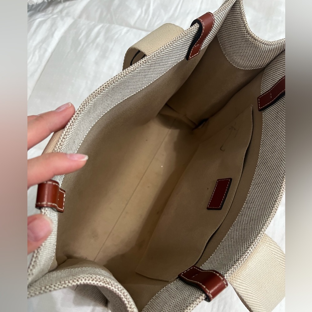 Chloe Medium Woody Linen Tote - Picture 5 of 12